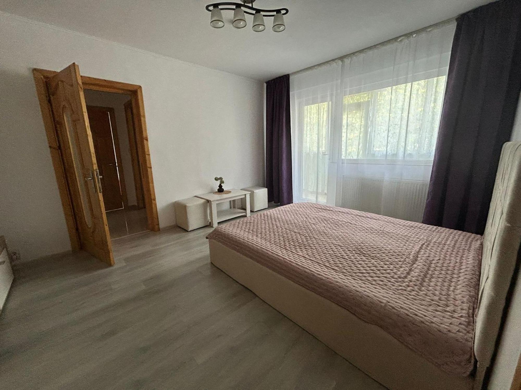 Aparthotel Brasov Neptun Esterno foto